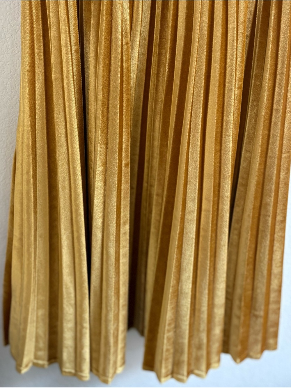 a new day Velvet Mustard Gold Pleated Midi Skirt w/ Elastic Waistband NWOT - Picture 8 of 8